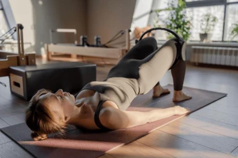 Mat Pilates - Floor exercises using body weight